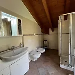 Casa Nella, Vista * Pianello Del Lario