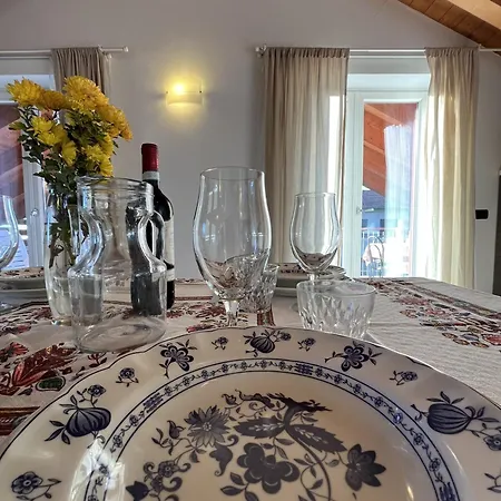 Vakantiehuis Casa Nella, Vista Pianello Del Lario